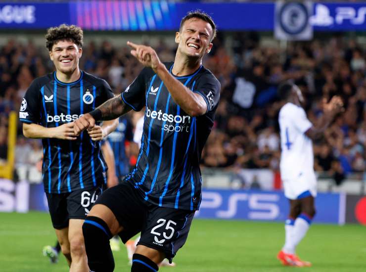 Stankovic esulta dopo una rete