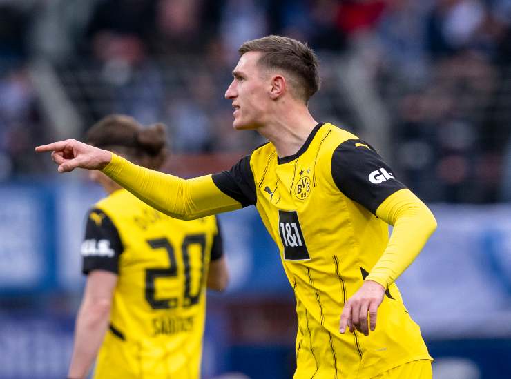 Schlotterbeck esulta dopo una rete